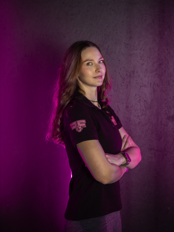 Zespół fit&fizjo Studio Gdańsk. Daniela Grabowska trenerka personalna z gdańska, prezentuje swoją sylwetkę