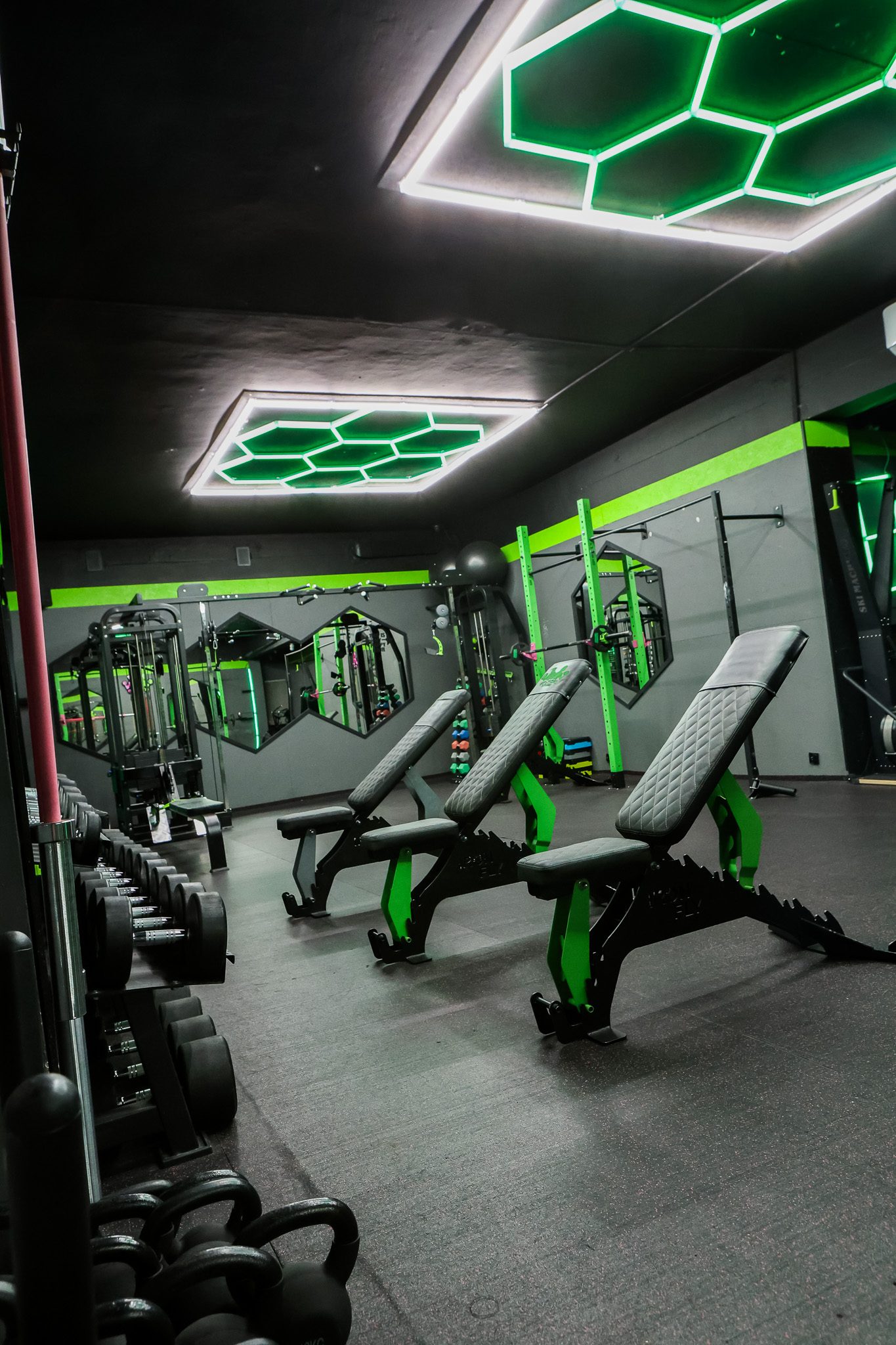 Ławki treningowe i kettlebells – Fit&Fizjo Studio