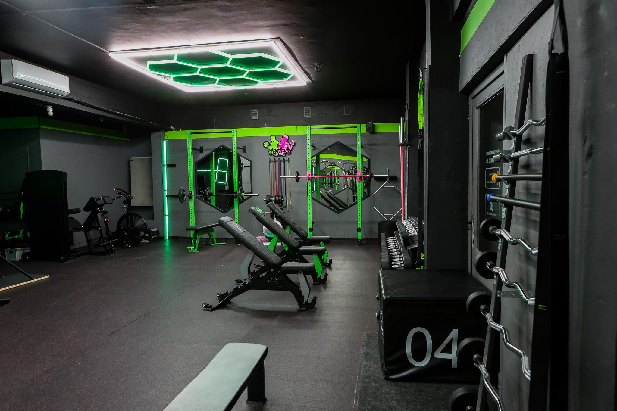 Otwarta przestrzeń do treningu funkcjonalnego – Fit&Fizjo Studio
